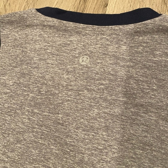 Men’s Lululemon‎ Athletic Long Sleeve Heather Gray Blue Shirt - Picture 4 of 6